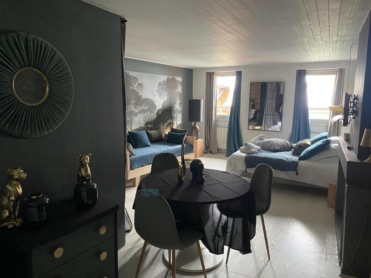 Appartamento "Un Lieu Unique" Le Cozy Annecy Esterno foto
