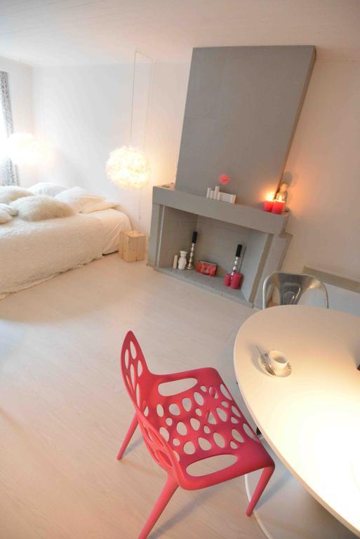 Appartamento "Un Lieu Unique" Le Cozy Annecy Camera foto